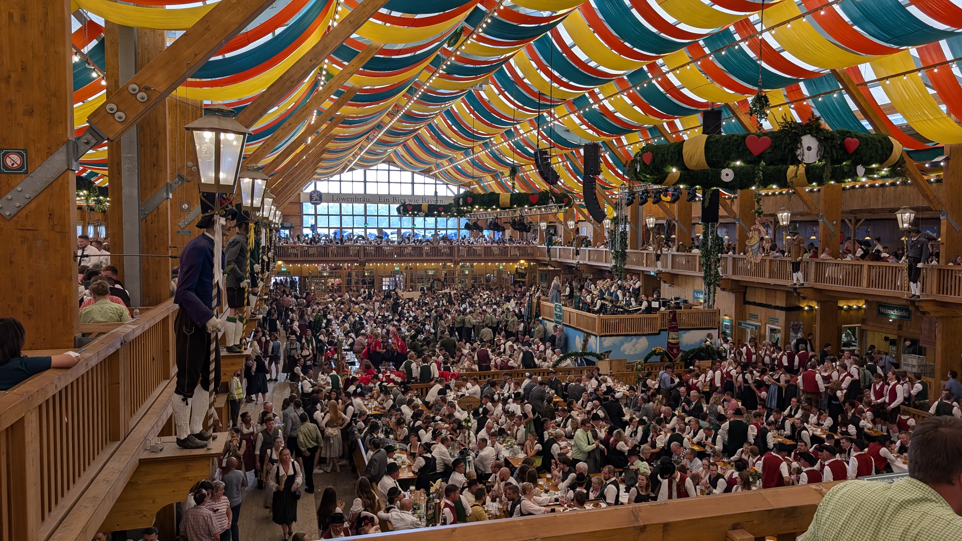 Besuch des Oktoberfest-Landesschießens